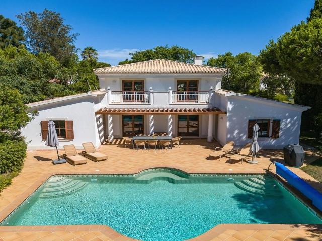 Vila de 4 quartos em Alma Verde, Budéns, Oeste do Algarve. 232m² Budens