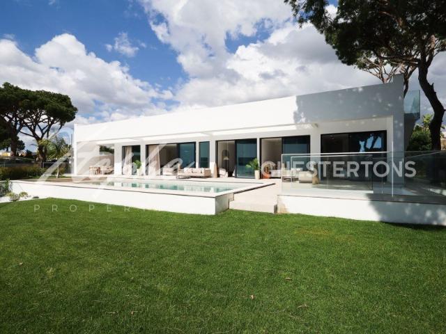 Vila de 4 Quartos em Loulé 447m² Loulé São Sebastião