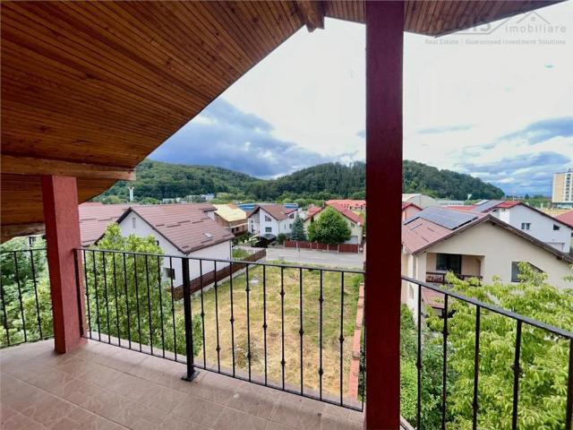 Vila de 6 camere Bunloc pretabil After School I Gradinita