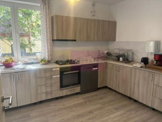 Vila D+P+1+M cu teren 446 mp Drumul Sarii