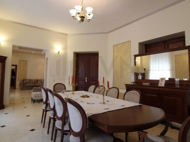 Vila eleganta zona Dacia Mosilor