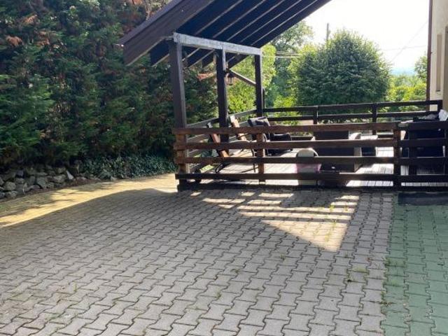 Vila Faget, 3 dormitoare, Petfriendly, 2 bai, 2 terase, curte pavata
