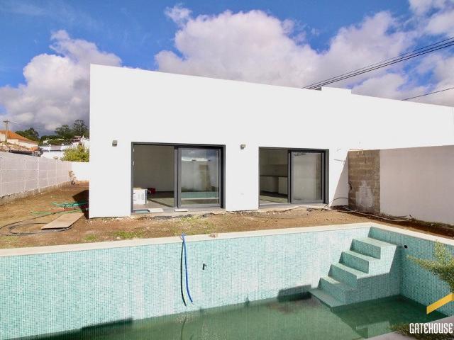 Vila geminada de 3 quartos com piscina em São Brás de Alport. 129m² São Brás De Alportel