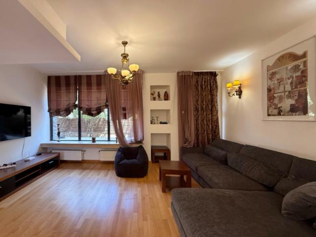 Vila ideală în Swan Lake Village Cernica– confort și siguranță