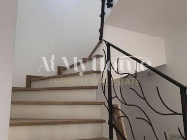 VILA INDIVIDUALA/5 CAMERE/ZONA LINISTITA/PIPERA