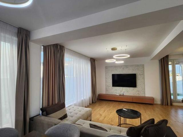 Vila individuala de inchiriat Tunari mobilata utilata lux