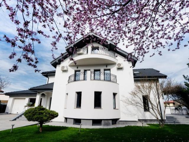vila individuala | teren generos si curte frumos amenajata | zona pipera