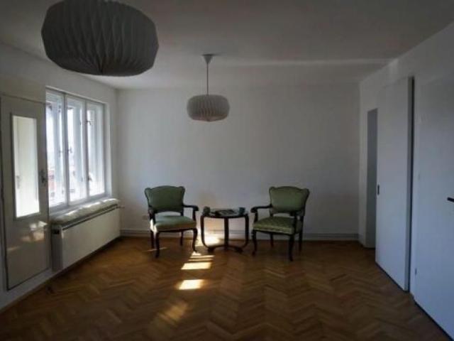 VILA individuala 4 camere 3 bai+ teren& garaj CENTRAL