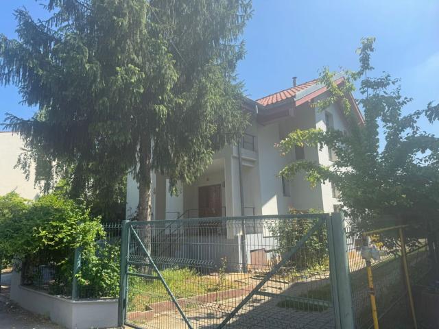 vila individuala 5 camere cu gradina, zona pipera