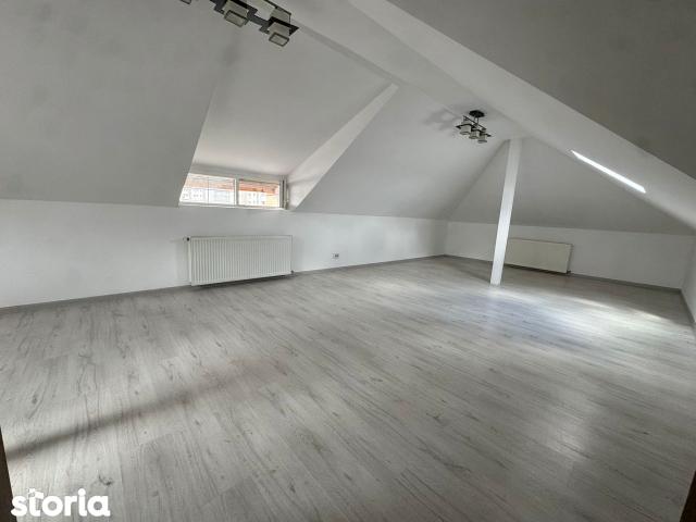Vila individuala 6 camere Bragadiru cu teren de 400mp/ curte amenajata
