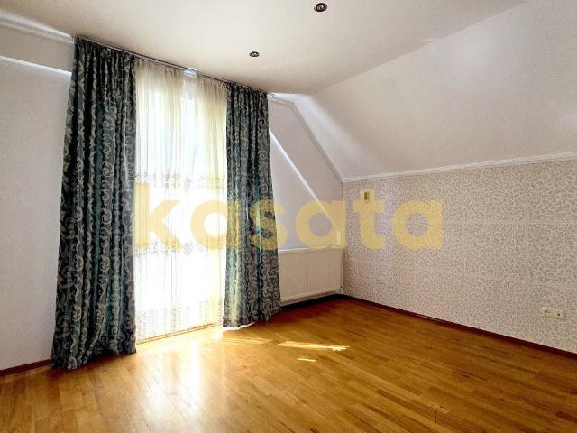 Vila individuala | 7 camere | curte si garaj | piscina | iancu nicolae