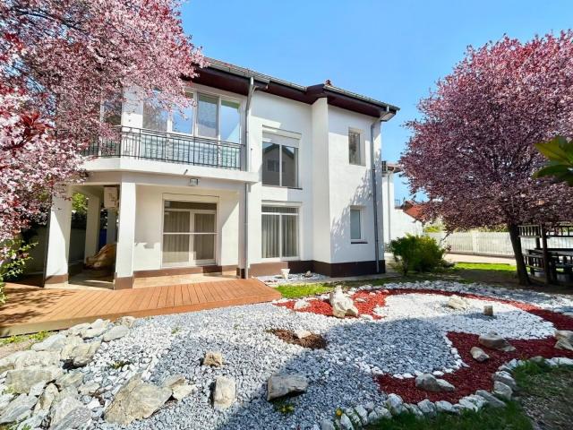 vila individula | panouri solare | strada privata | zona erou iancu nicolae