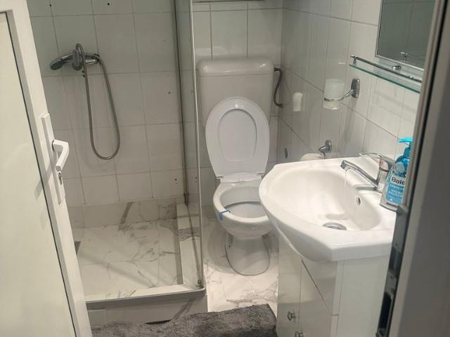 Vila Intrare Popesti Leordeni