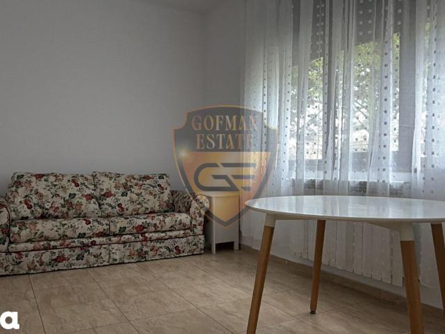 Vila Lux 5 camere P+1 210mp Lazu, 3 bai, 2 parcari, curte 500mp ansamb