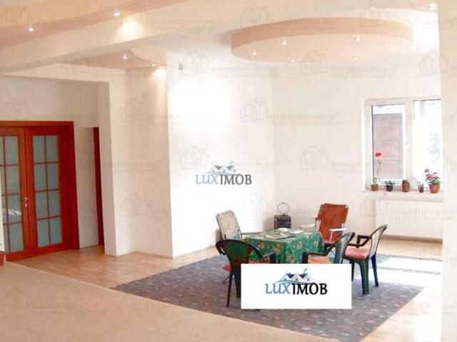 Vila lux 10 camere lac Floreasca Luximob