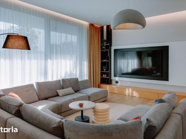 Vila lux complex privat complet mobilata si utilata