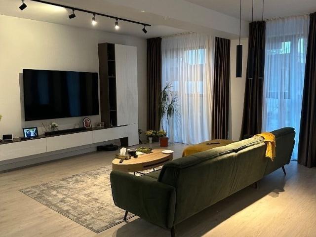 Vila P+1+M cu gradina individuala langa padure NEGOCIABIL