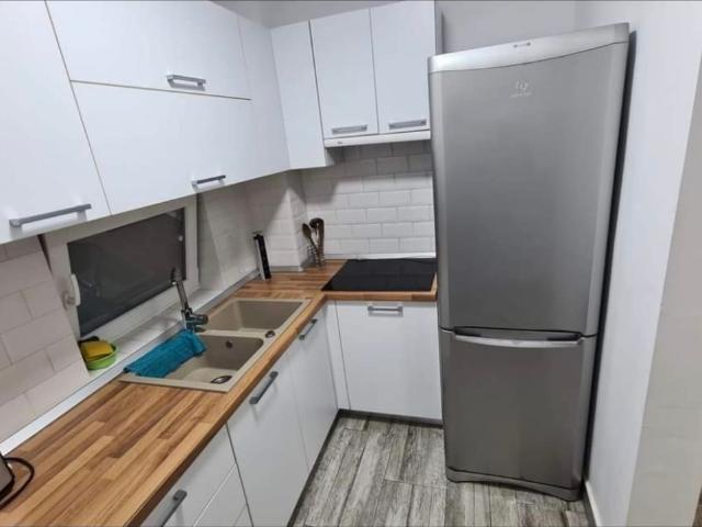 Vila parte de duplex de vanzare