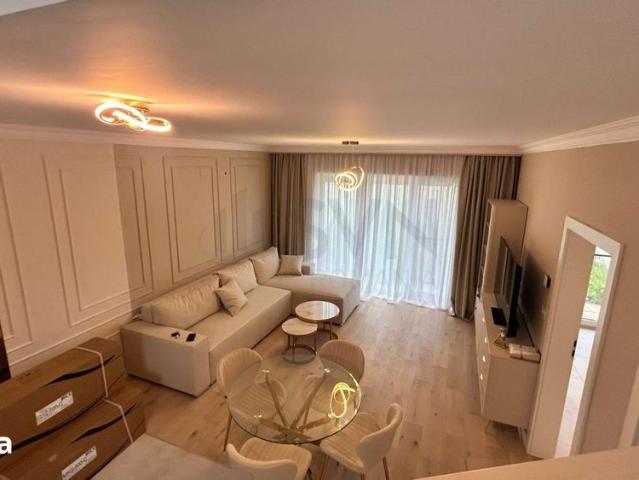 VILA PREMIUM H4L THE VILLAGE PIPERA