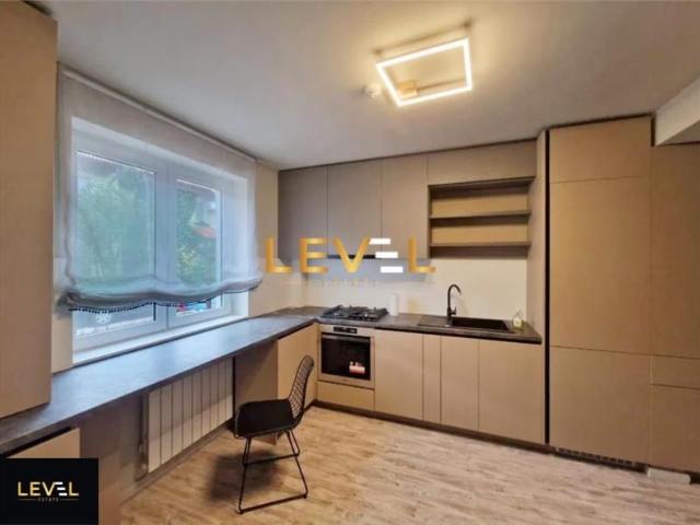 Vila renovata complet 5 camere si gradina | Pipera | Azur
