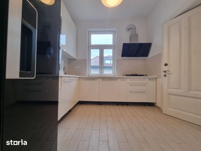 VILA RESTAURATA / DOROBANTII CAPITALE