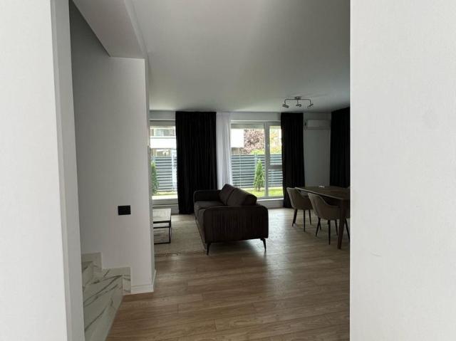 Vila Rond OMV | De închiriat | 4 dormitoare