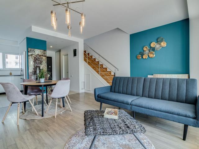 Vila SUPERBA P+1+M, 85 mp, 3 camere, PISCINA,Cosmopolis!