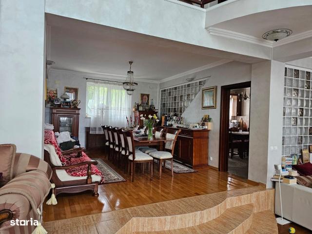 Vila superba teren 1440 mp Iasi Nicolina Catedrala Catolica Belvedere