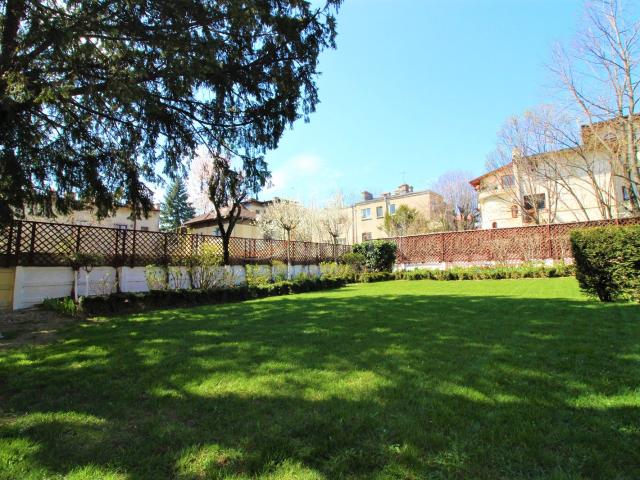 Vila superba zona Casin 500 mp utili