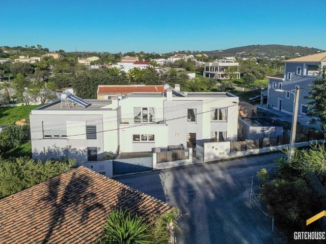Vila semi gua de 3 quartos para venda em Almancil, Algarve 119m² Almancil