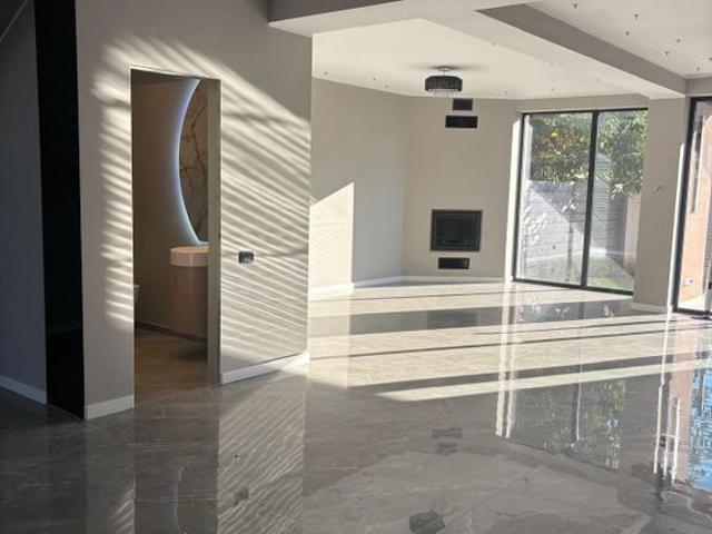 Vila smart/prima inch/ideal business/office/reziden/15min.