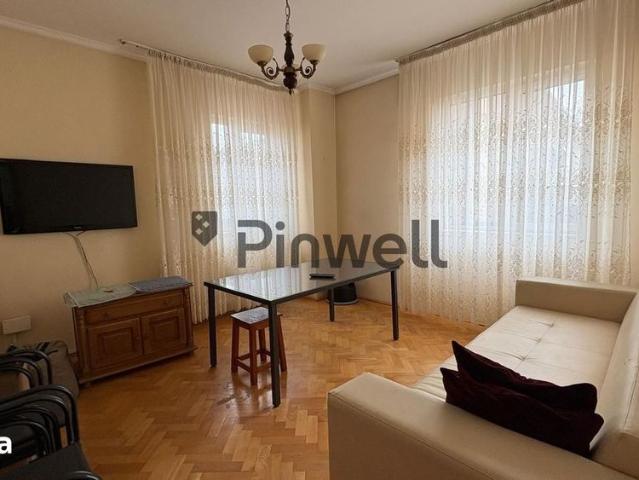 Vila spatioasa| 6 camere| 216 mp | gradina 550 mp| Bd. Pipera