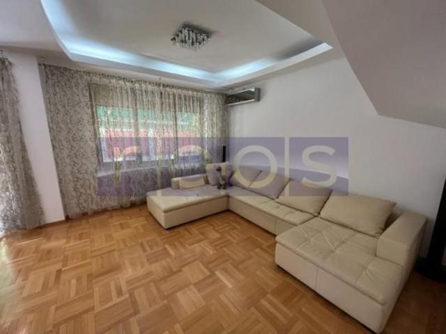 Vila spatioasa 6 dormitoare | gradina | Garaj
