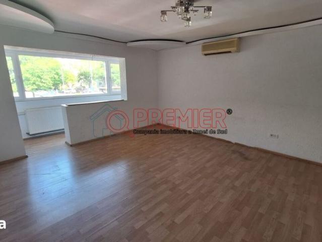 Vila spatioasa Aparatorii Patriei Metrou 5 Minute Stradal