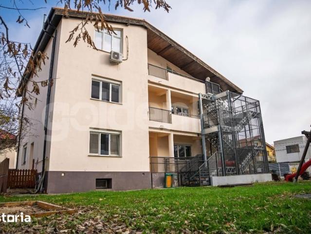 Vila spatioasa cu 12 camere | langa padure | 1775 mp teren