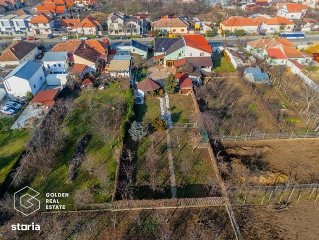 Vila spatioasa cu cinci dormitoare și teren generos de 1440 m in Aradu