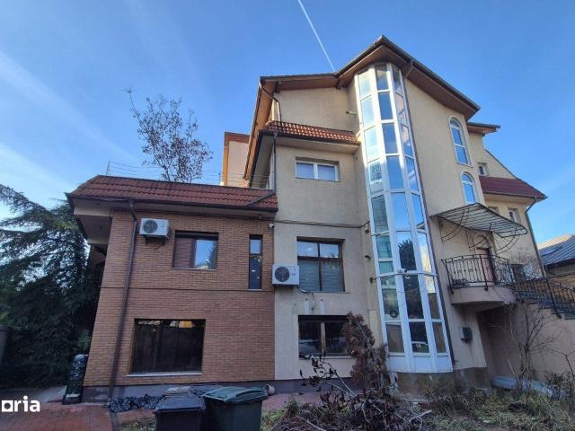 Vila spatioasa P+3E+M, curte 500mp, Herastrau Ambasada China