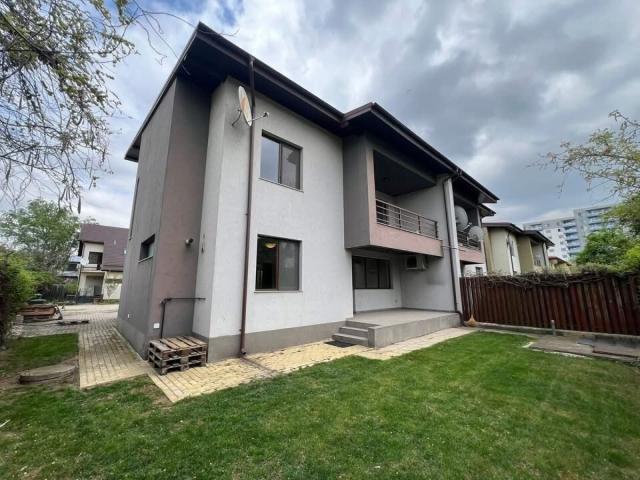 vila tip duplex, zona pipera