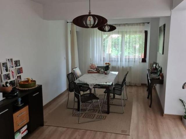 Vila 4 camere 220 mpu 400 mp teren Pipera / V Alecsandri