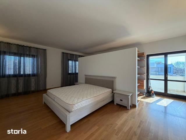Vila 500mp cu piscina Teren 1200mp Iancu Nicolae Zoo Baneasa