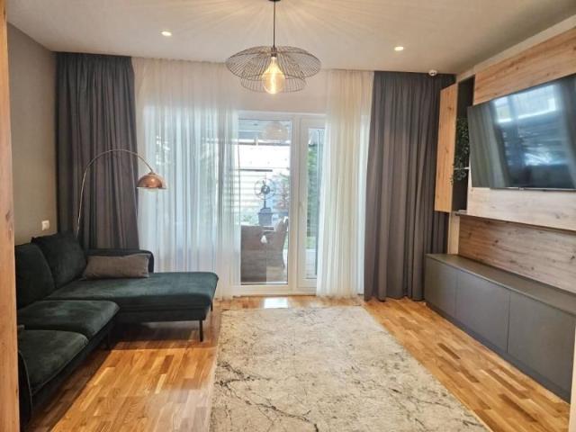 Vila 5 camere, complex rezidential New Point, zona Pipera, Scoala Americana