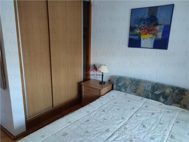 VILA 5 CAMERE, FARA CURTE, GARAJ, CENTRAL, ZONA LIVADA POSTEI
