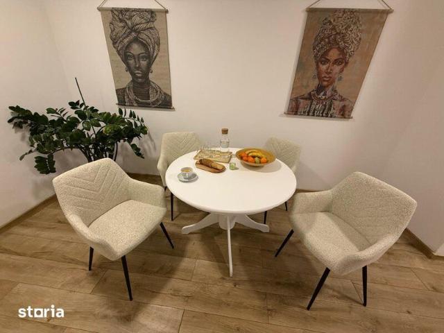 Vila, 5 camere, la 5 min.M. Eroii Revolutiei pentru locuit/ birouri