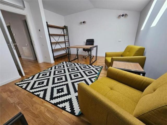 Vila 5 camere | 2 locuri de parcare | Pipera