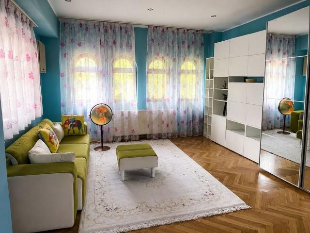 Vila 6 Camere I De Inchiriat I Piata Victoriei