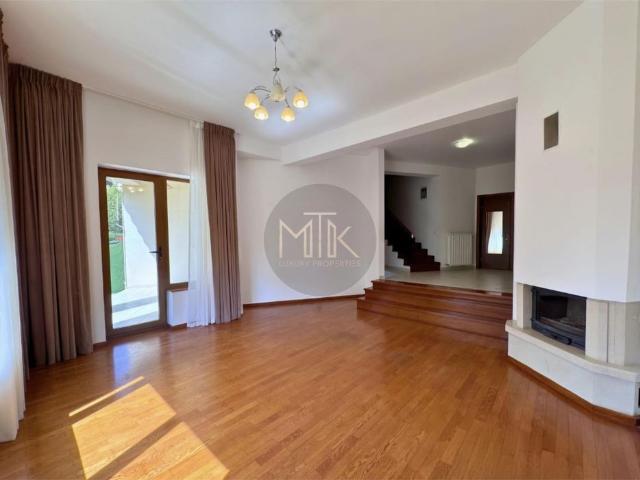 Vila 6 camere in Complex | P+1+M 300 mp utili | Pipera/Scoala Americana