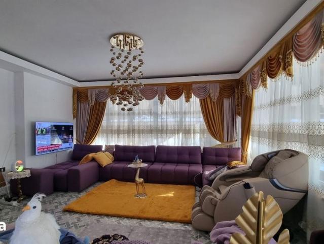 Vila 7 camere de inchiriat Fundeni