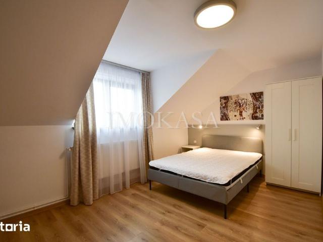 Vila 7 camere, suprafata de 270 mp gradina si gazraj, zona Strand