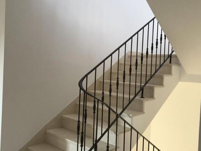 Vila 8 camere | complex rezidential cu paza permanenta | zona Iancu Nicolae |