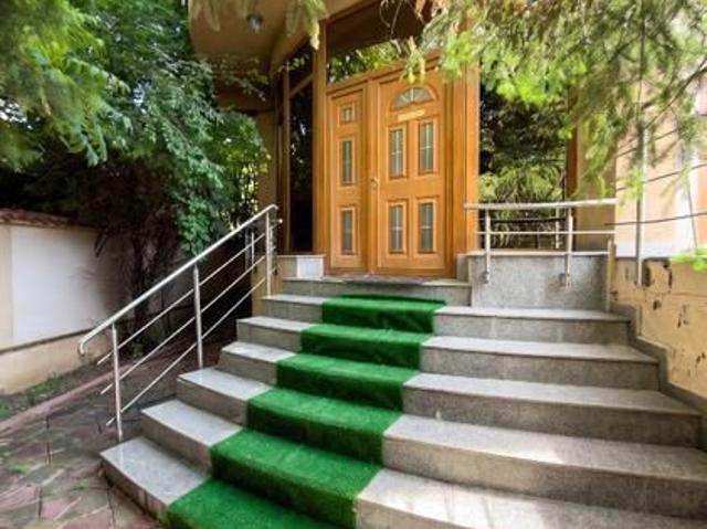 Vila 8 Camere | 1 Mai | Centrala proprie | AC | Garaj